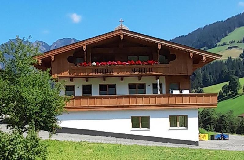Ferienwohnungen Lehenhof Алпбах Екстериор снимка